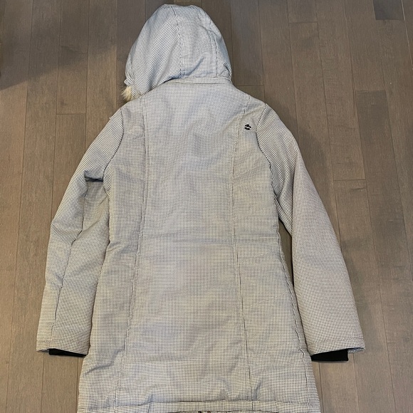 Winter Coat - Picture 3 of 7